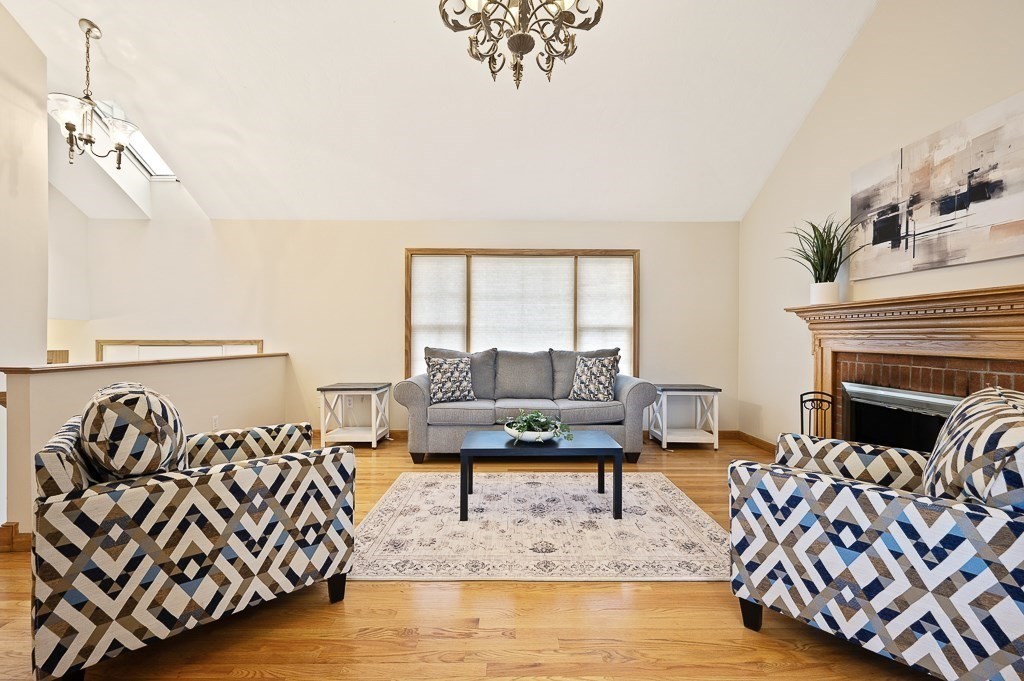 14 Belcourt Road Worcester, MA 01605 - Photo 5 of 42