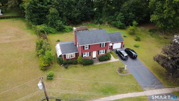 $399,999 | 33 Spruce Drive, East Hartford, CT 06118