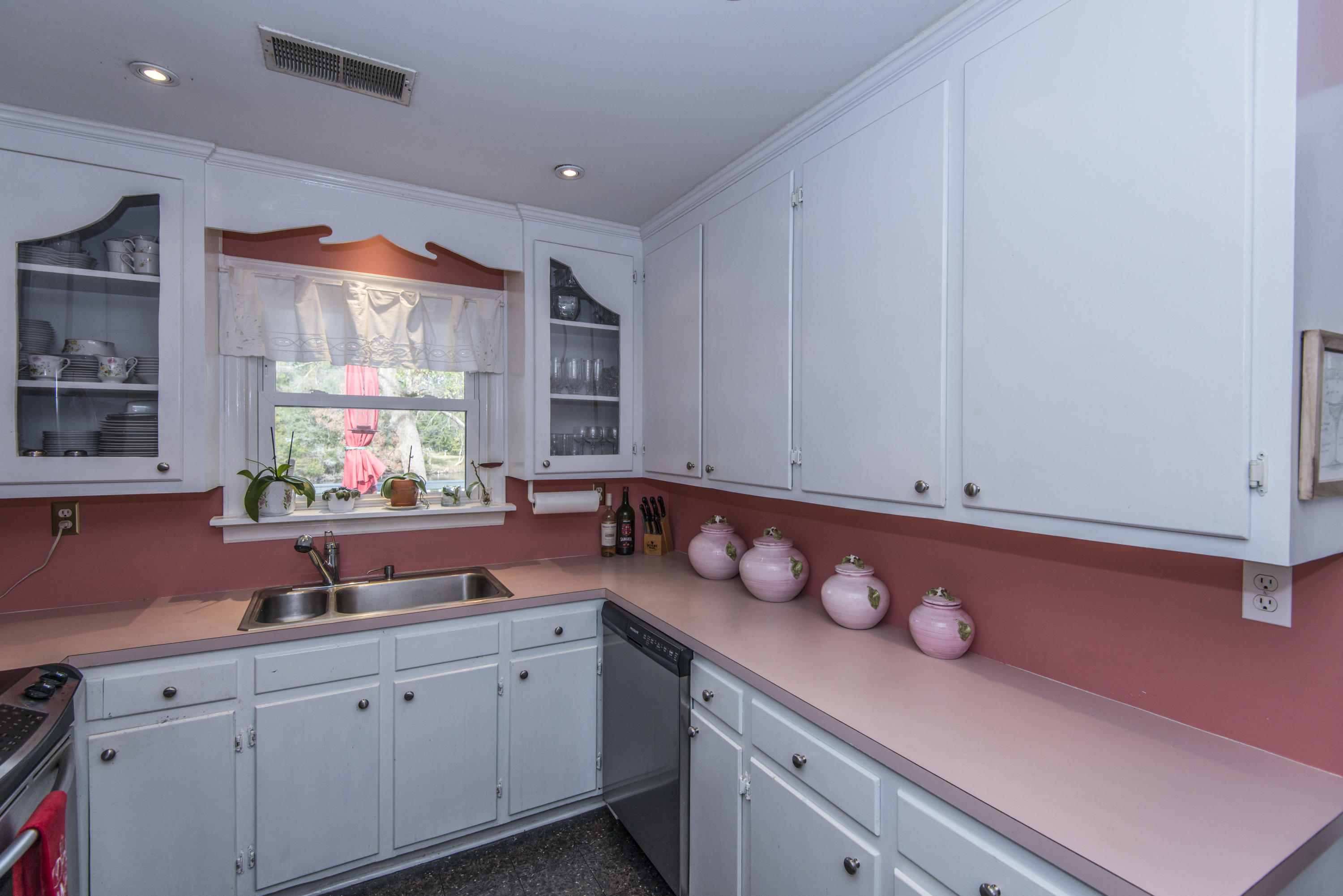 1166 Montgomery Road Charleston, SC 29412 - Photo 14 of 25 _DSC9949