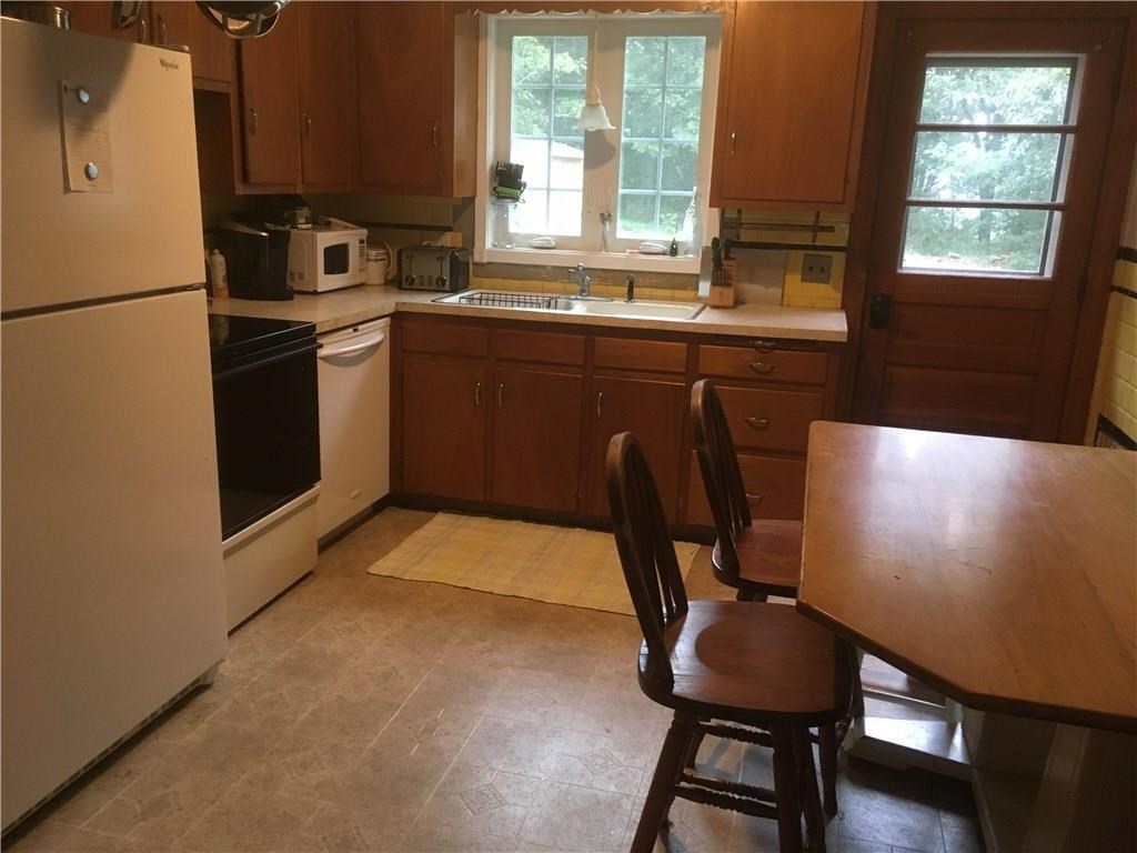 8 East Stuart Street Westerly, RI 02891 - Photo 11 of 24