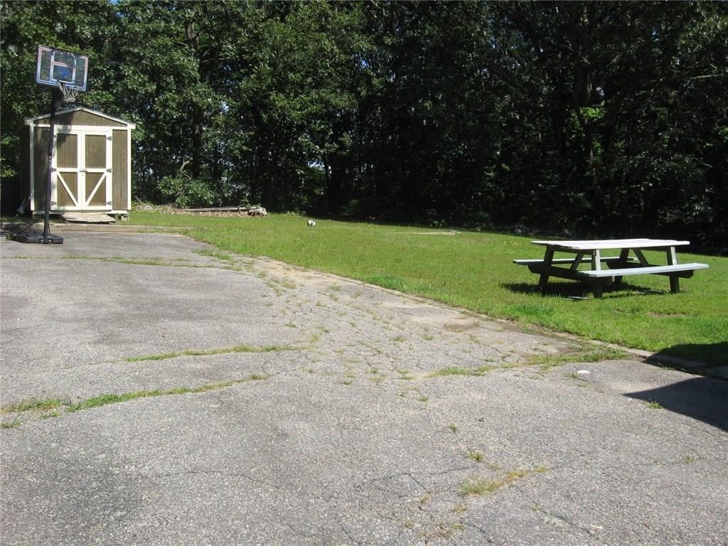 8 East Stuart Street Westerly, RI 02891 - Photo 7 of 24
