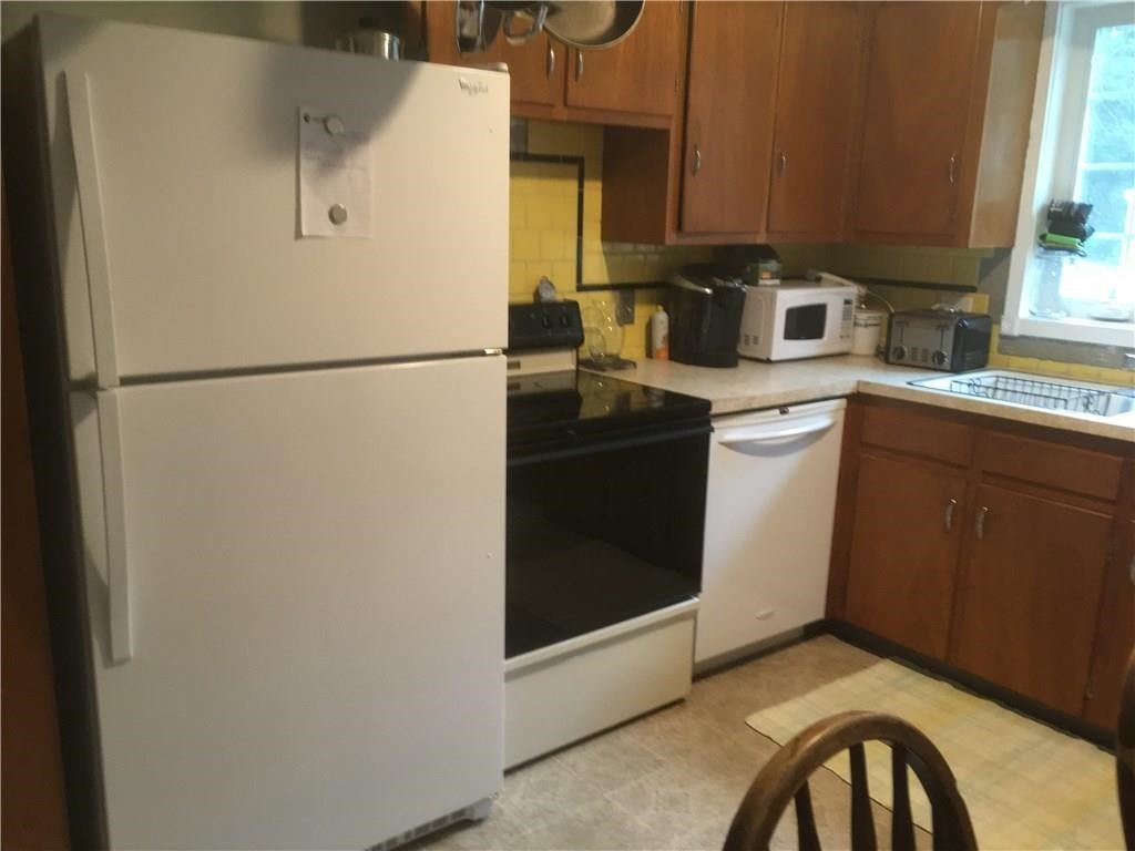 8 East Stuart Street Westerly, RI 02891 - Photo 9 of 24