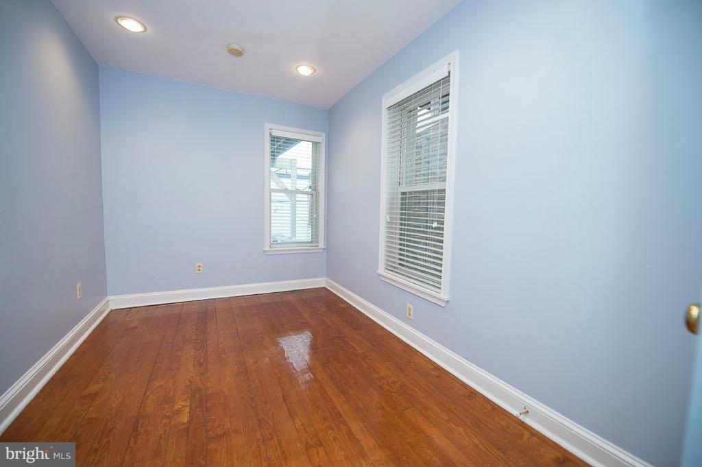 1225 Riverside Avenue Baltimore, MD 21230 - Photo 7 of 21 Bedroom