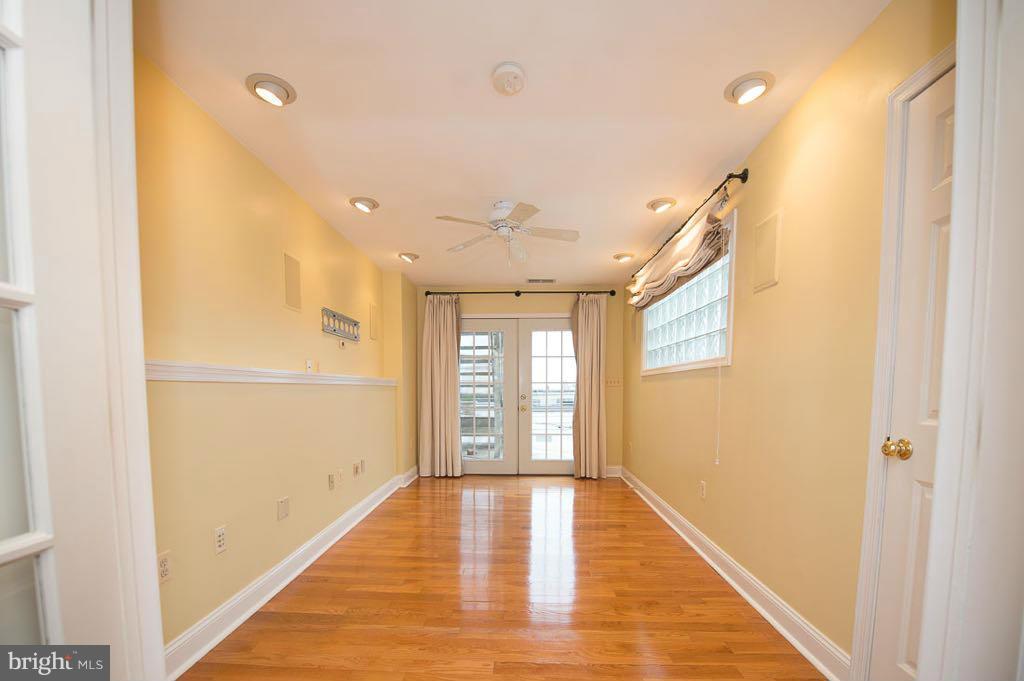 1225 Riverside Avenue Baltimore, MD 21230 - Photo 10 of 21 Bedroom (Master)
