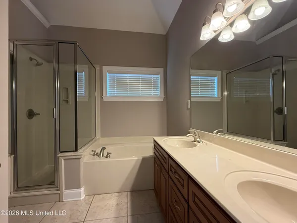 $2,200 | 4919 Rosebrook Circle East, Southaven, MS 38672
