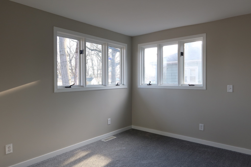 105 Overlook Drive Springfield, MA 01118 - Photo 15 of 23