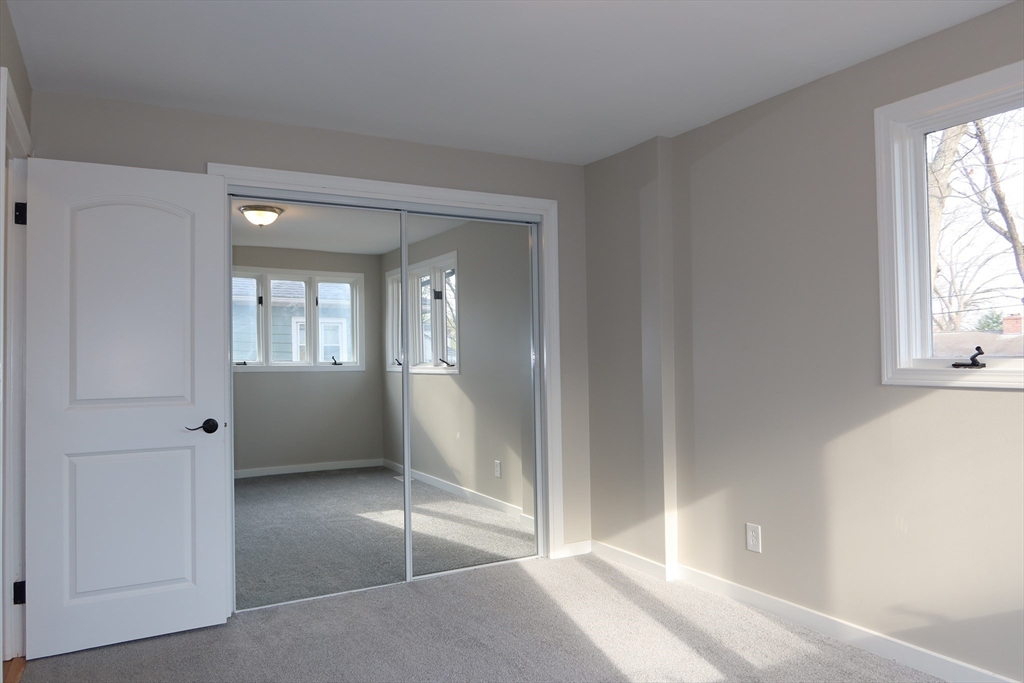 105 Overlook Drive Springfield, MA 01118 - Photo 16 of 23