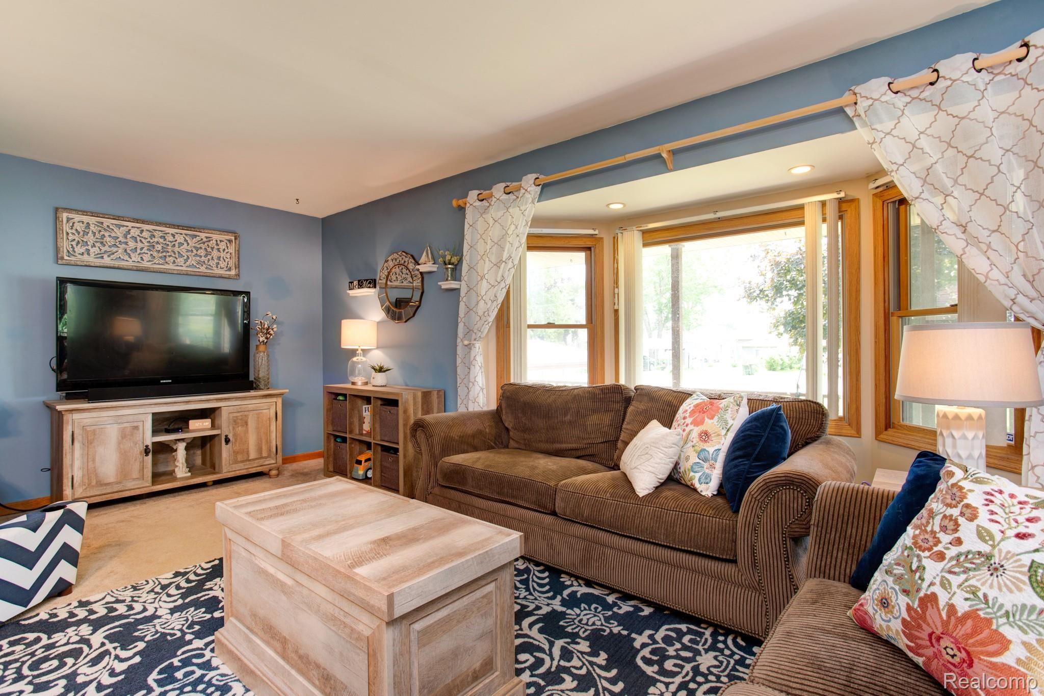 3545 Rush Lake Road Pinckney, MI 48169 - Photo 17 of 41 Rush Lake-17.jpg
