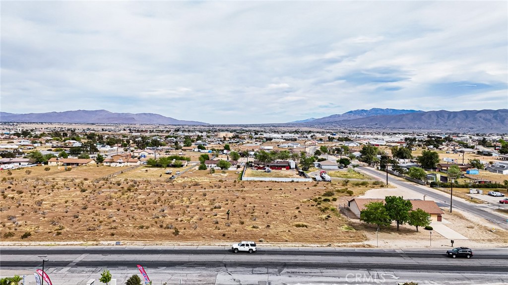 11695 Hesperia Road Hesperia, CA 92345 - Photo 2 of 31 a view of a city