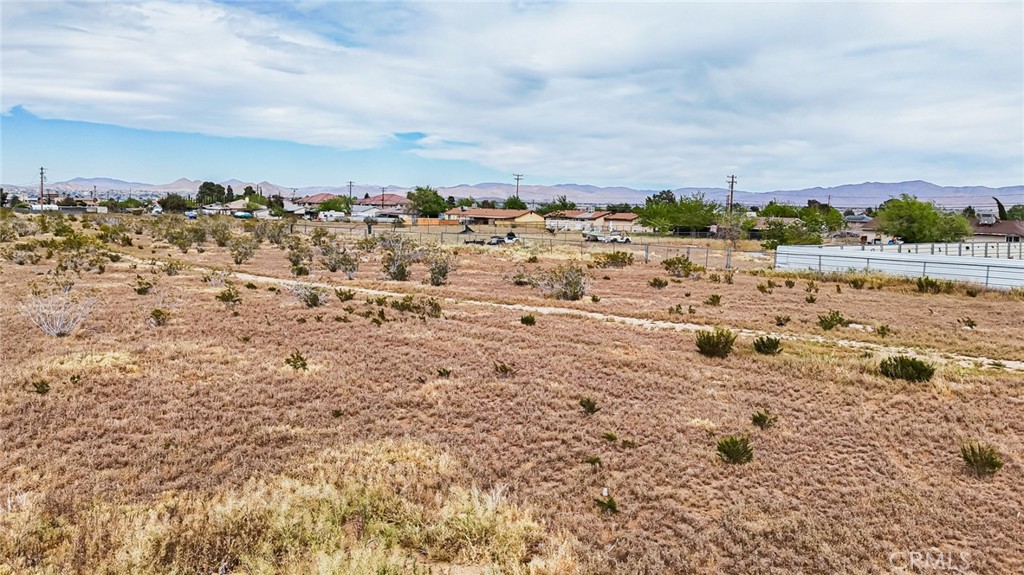 11695 Hesperia Road Hesperia, CA 92345 - Photo 27 of 31 a view of ocean