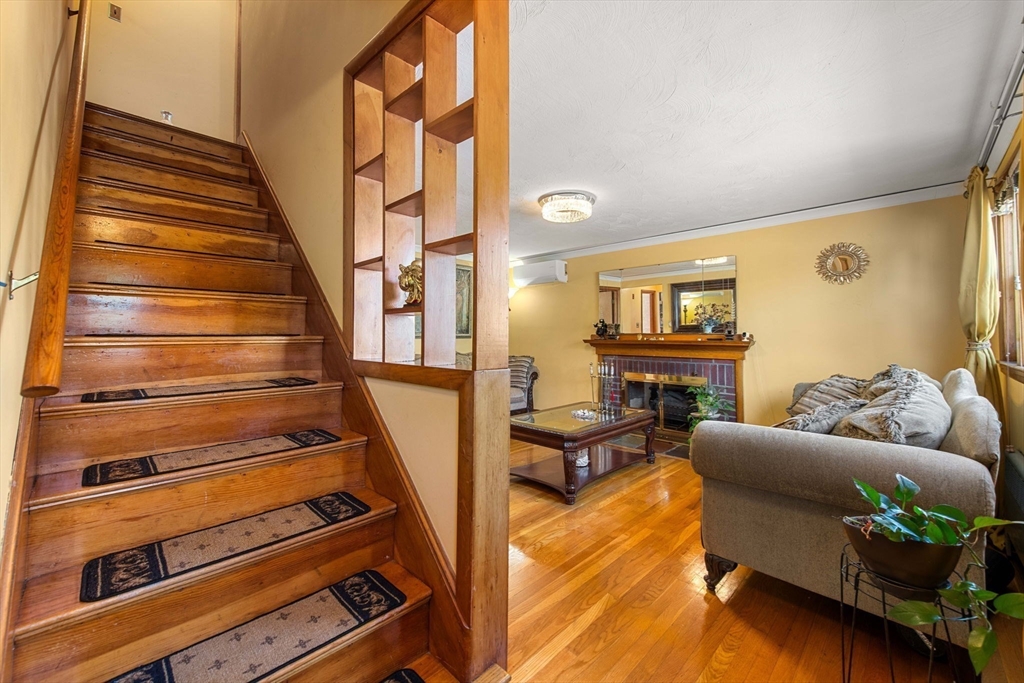 276 Spring Street Boston, MA 02132 - Photo 8 of 40 Gallery Image 8