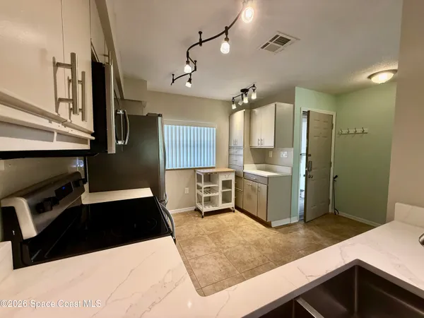 $1,695 | 1600 Woodland Drive, Unit 8206, Rockledge, FL 32955