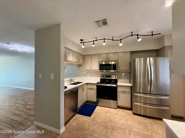 $1,695 | 1600 Woodland Drive, Unit 8206, Rockledge, FL 32955