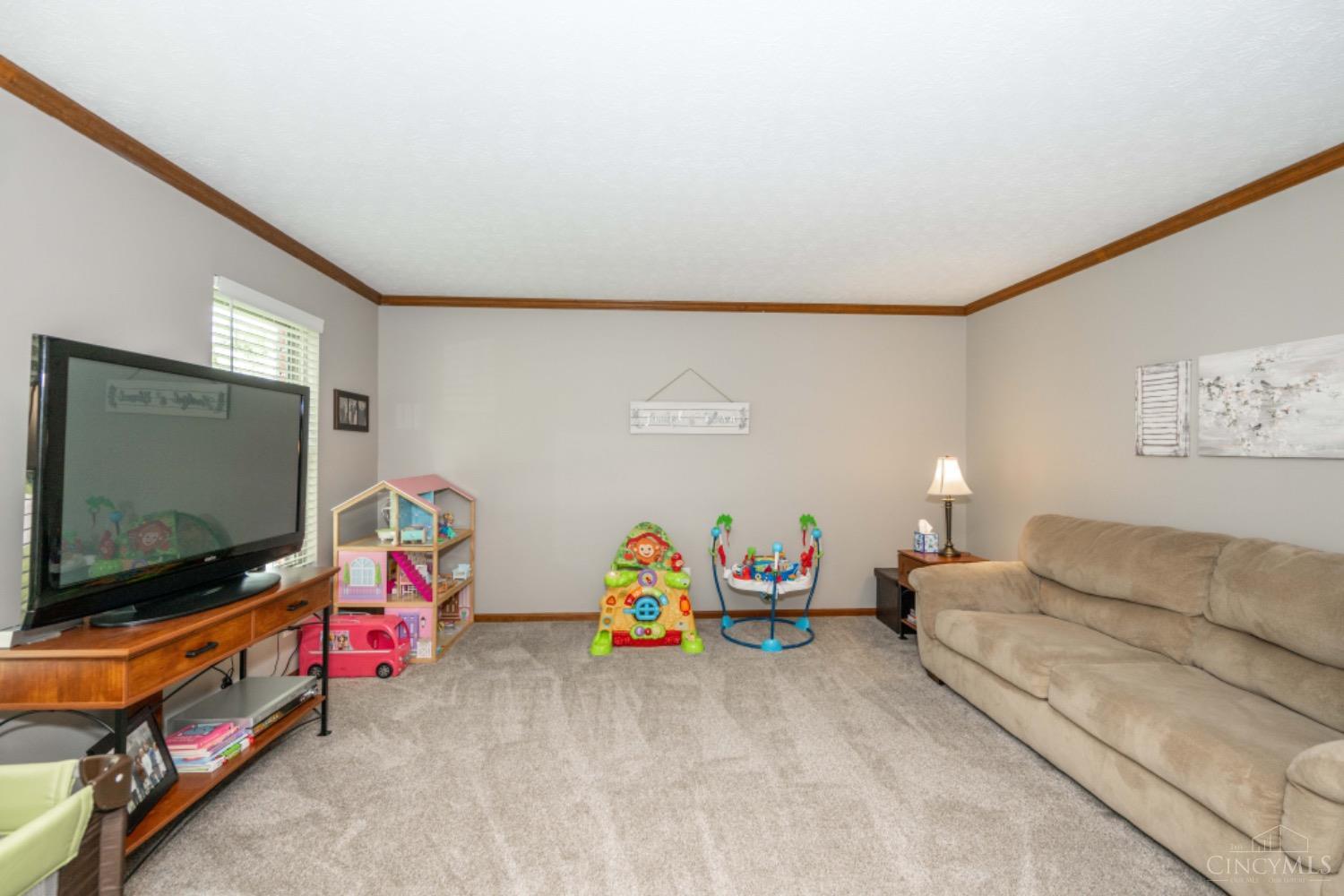 931 Ridgefield Road Hamilton, OH 45013 - Photo 37 of 72 Gallery Image 37
