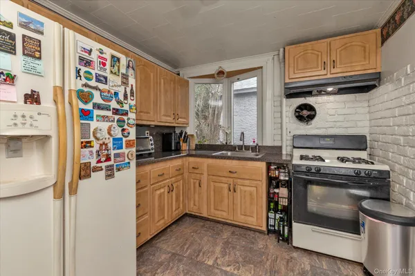 $520,000 | 3151 4th Street, Oceanside, NY 11572