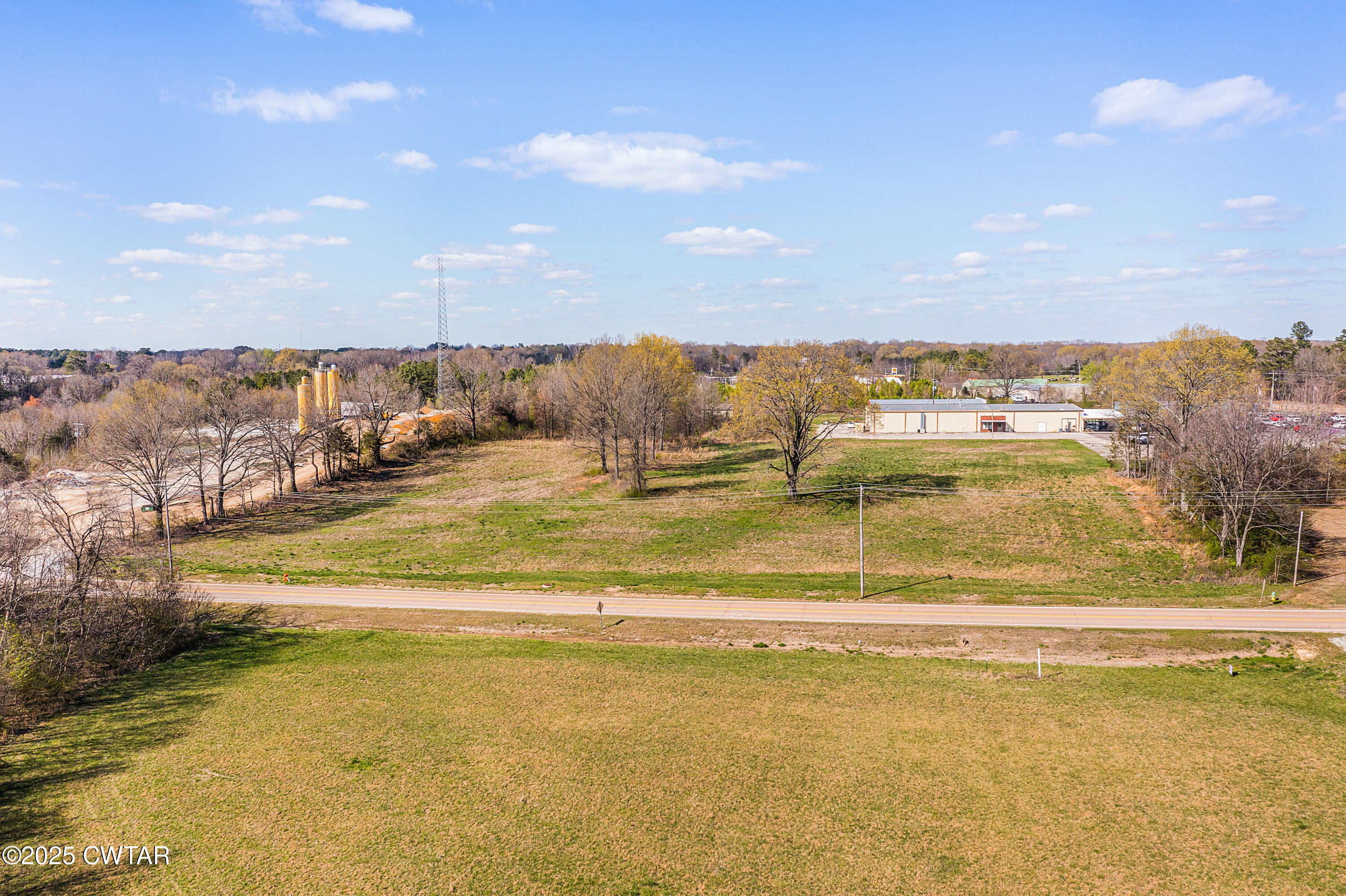 0 South First And Graball Street Milan, TN 38358 - Photo 9 of 9 a view of an ocean and beach