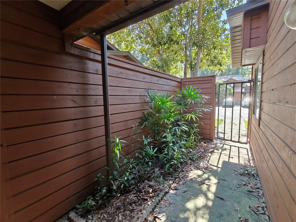 830 Southwest 56th Terrace Gainesville, FL 32607 - Photo 3 of 22