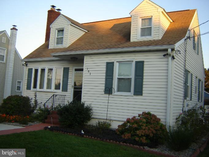 161 Meadow Road Pasadena, MD 21122 - Photo 1 of 21 Exterior (Front)
