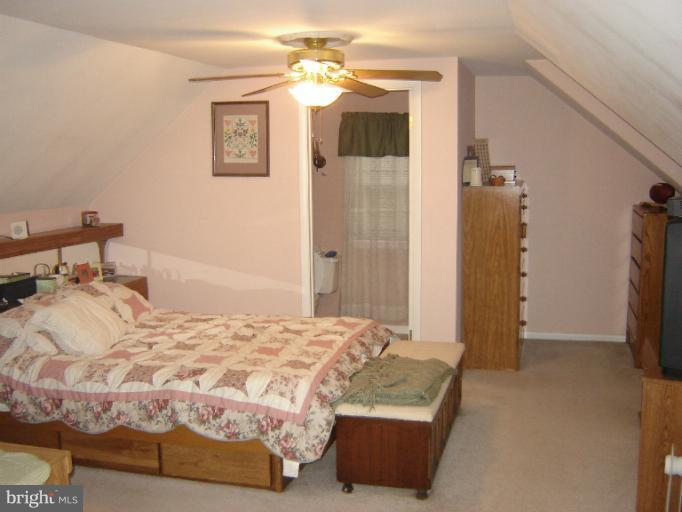 161 Meadow Road Pasadena, MD 21122 - Photo 17 of 21 Bedroom (Master)