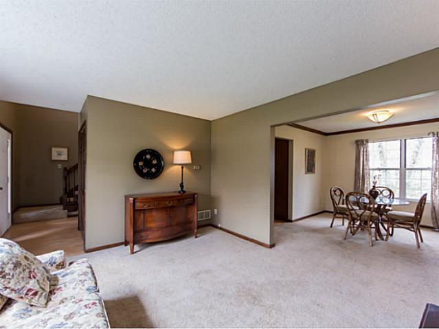 70 Ravine Road Powell, OH 43065 - Photo 4 of 25 Gallery Image 4