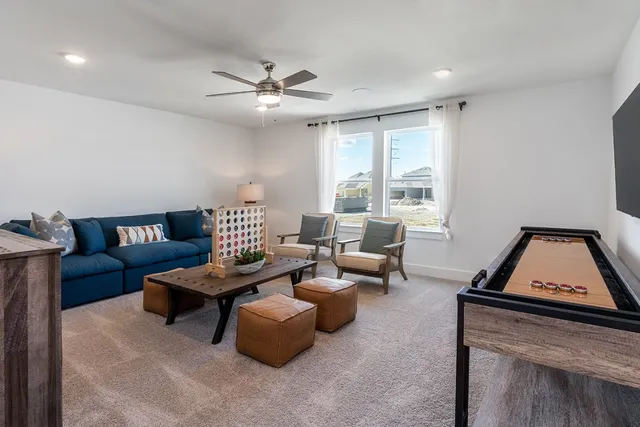 $450,000 | 304 Stinchcomb Road, Hutto, TX 78634