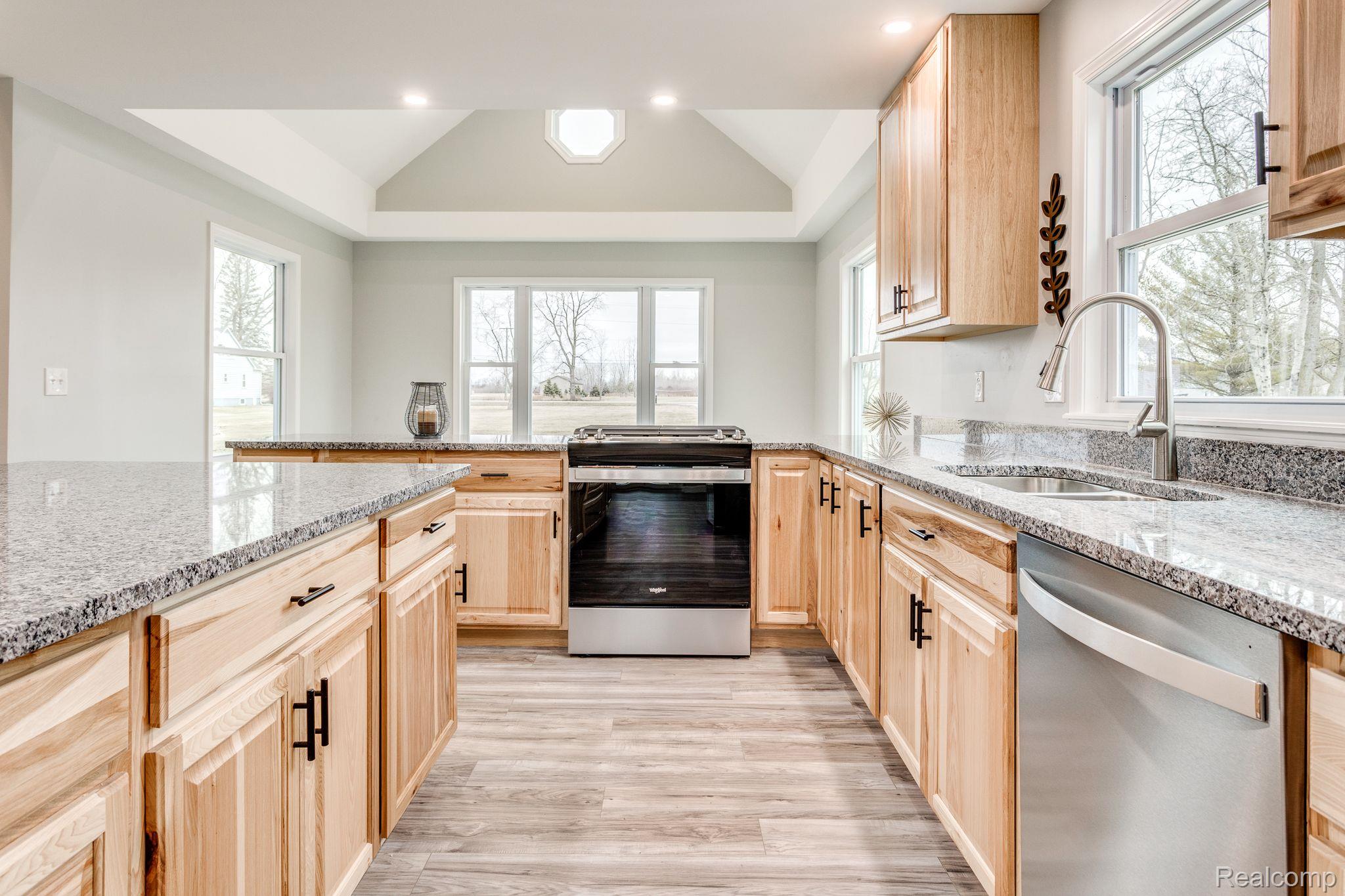 6140 State Road Fort Gratiot, MI 48059 - Photo 9 of 53 Gallery Image 9