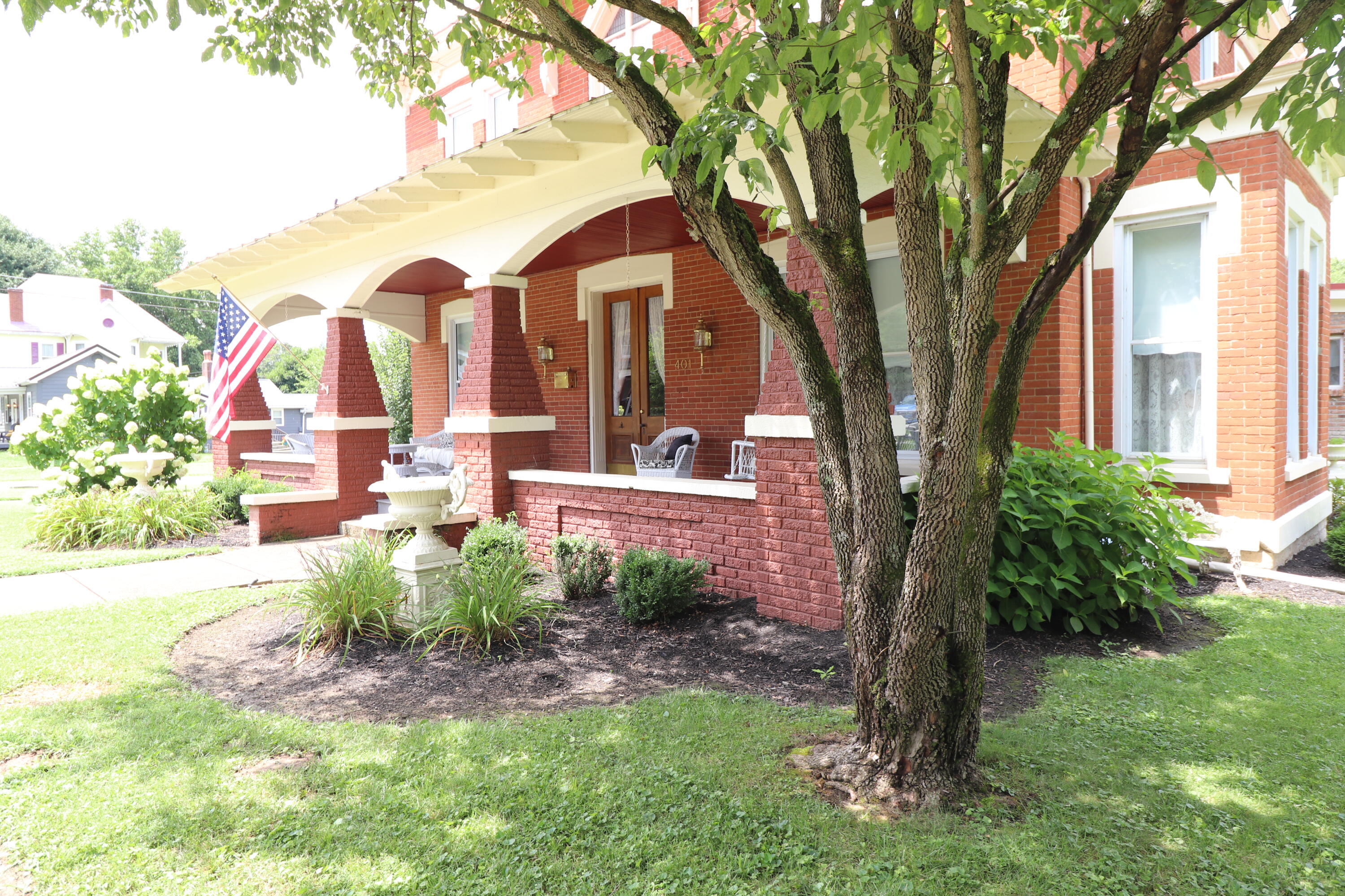 401 East 4th Street Augusta, KY 41002 - Photo 8 of 50