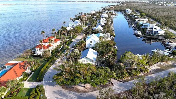 a picture of lake view with sitting space