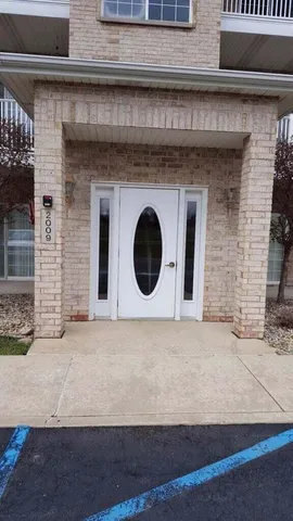 $184,000 | 2009 West 75th Place, Unit 35, Merrillville, IN 46410