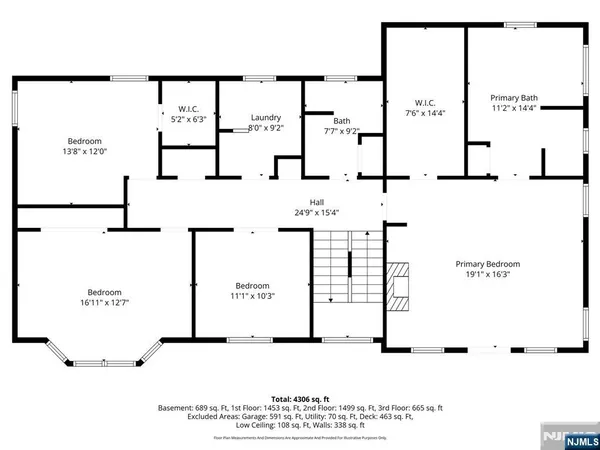 a picture of a microwave