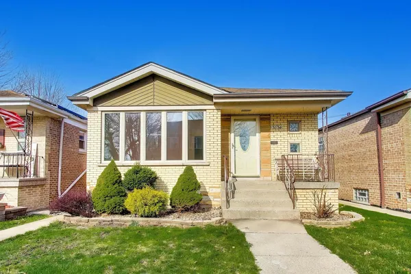 $335,000 | 5854 South Mason Avenue, Chicago, IL 60638