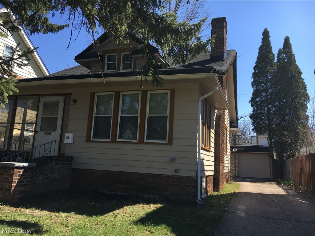 3318 Tullamore Road Cleveland, OH 44118 - Photo 1 of 15 Gallery Image 1
