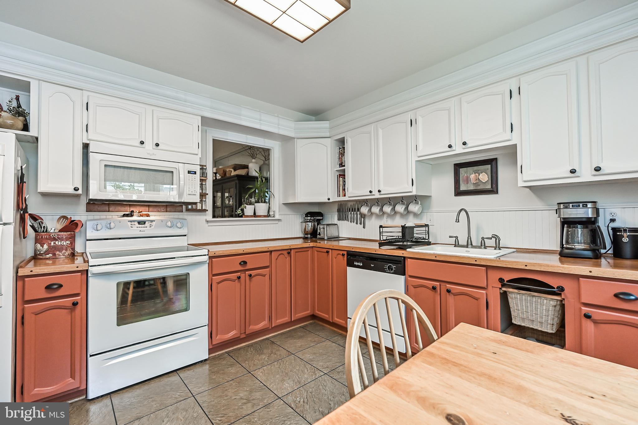 9028 Rosewall Court Springfield, VA 22152 - Photo 12 of 42 Gallery Image 12