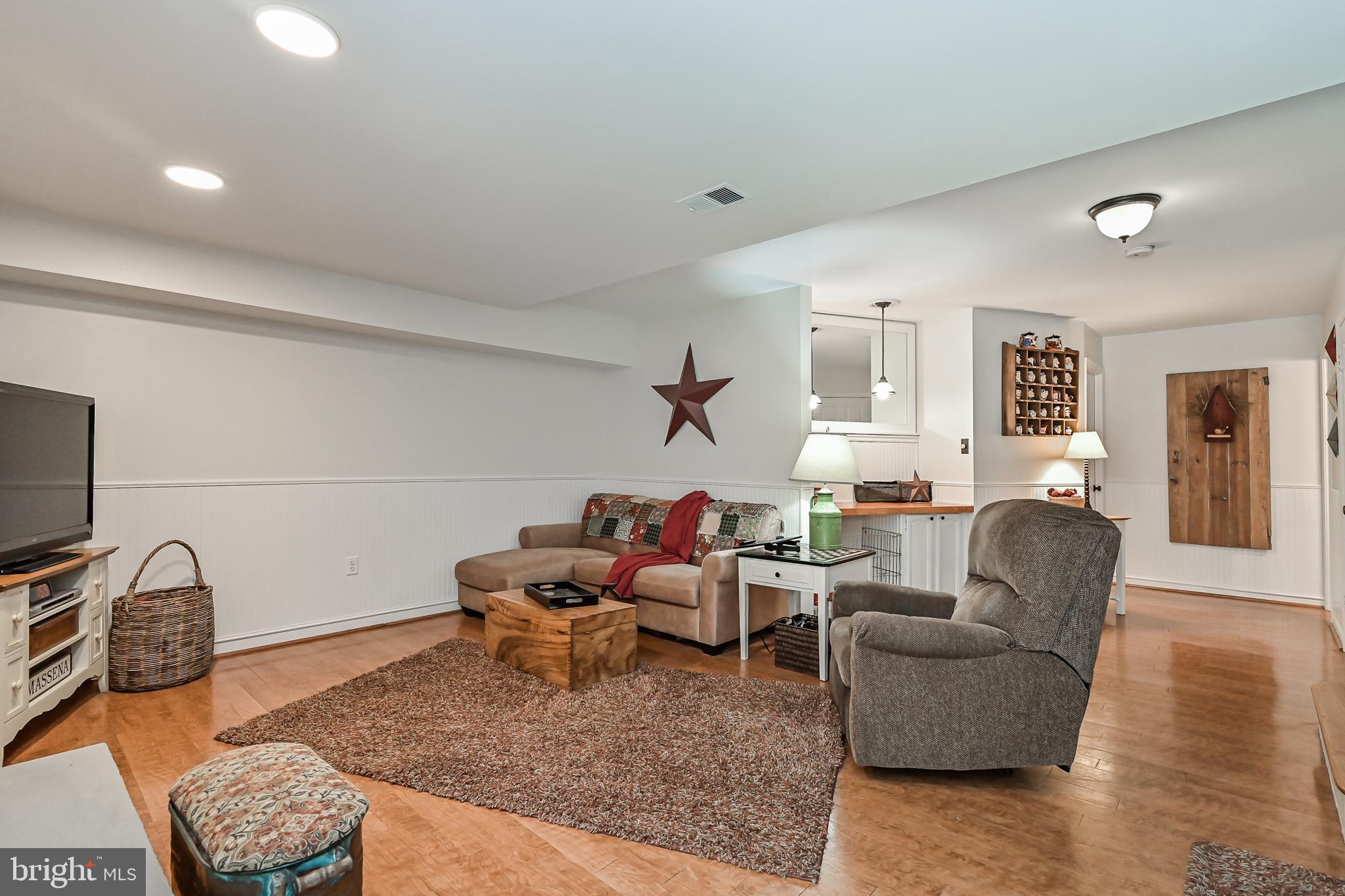 9028 Rosewall Court Springfield, VA 22152 - Photo 19 of 42 Gallery Image 19