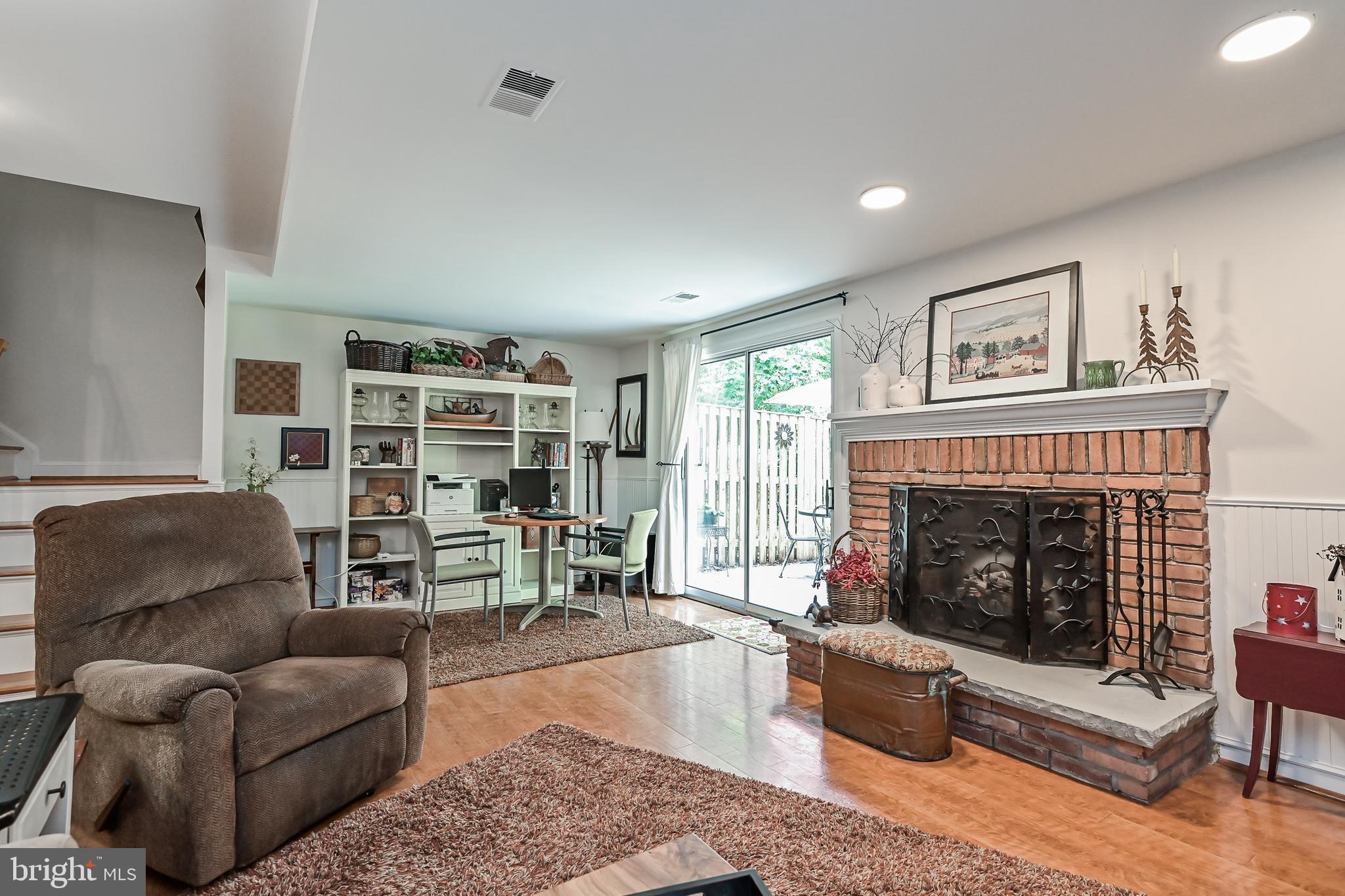 9028 Rosewall Court Springfield, VA 22152 - Photo 20 of 42 Gallery Image 20