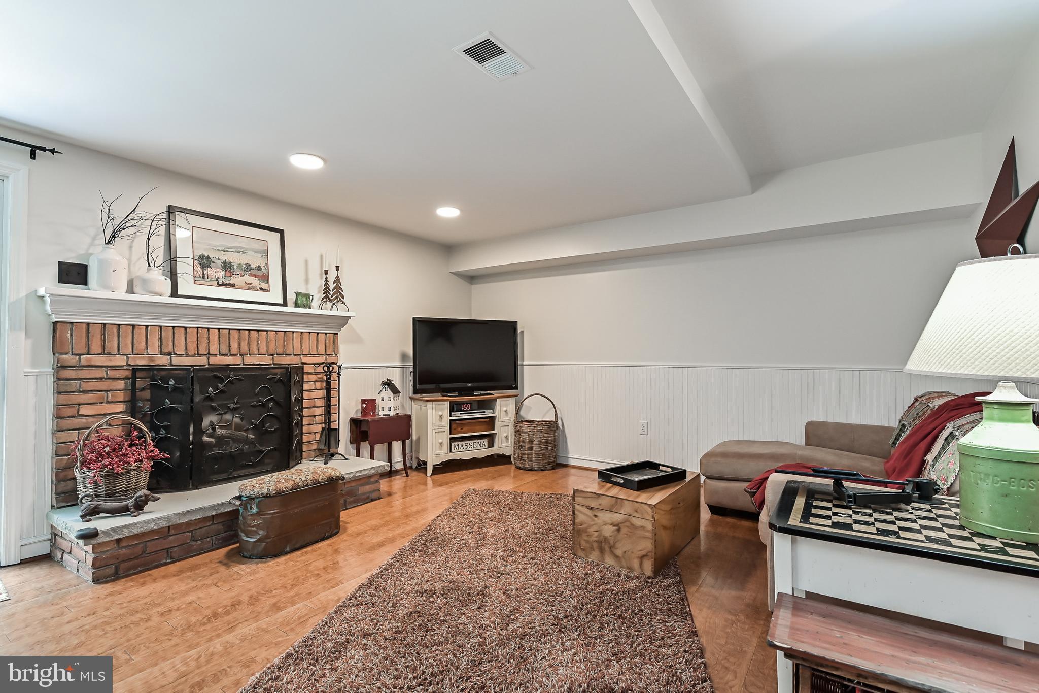9028 Rosewall Court Springfield, VA 22152 - Photo 22 of 42 Gallery Image 22