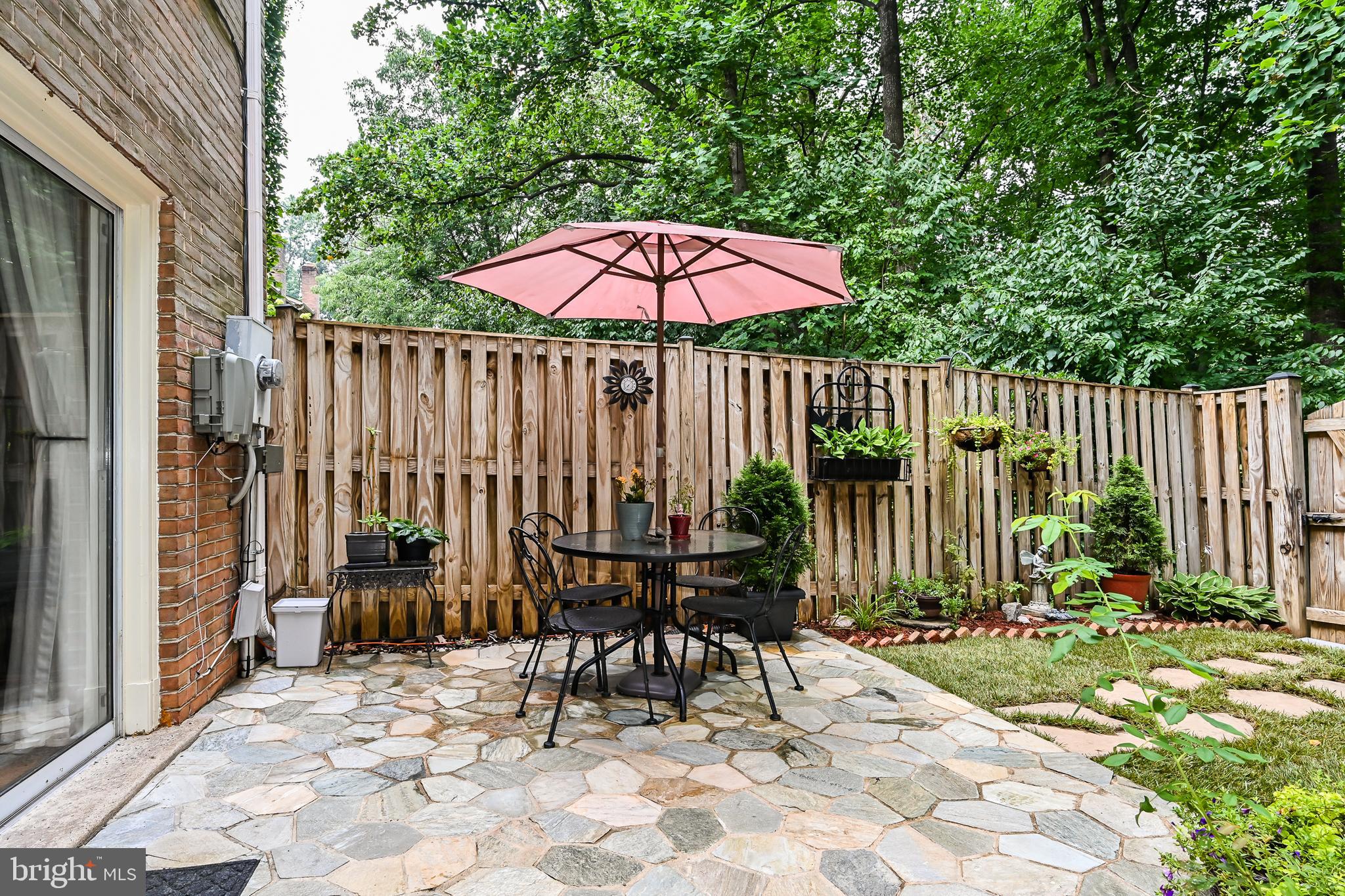 9028 Rosewall Court Springfield, VA 22152 - Photo 6 of 42 Gallery Image 6