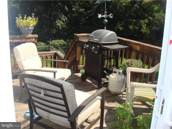 7605 Parkview Road Upper Darby, PA 19082 - Photo 13 of 13 Deck