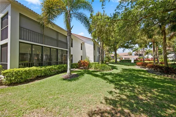 $9,500 | 595 Serendipity Drive, Unit 595, Naples, FL 34108