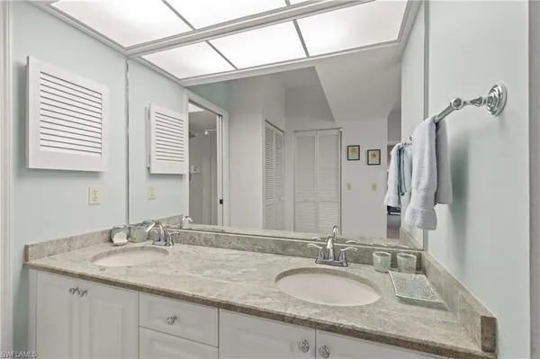 $9,500 | 595 Serendipity Drive, Unit 595, Naples, FL 34108