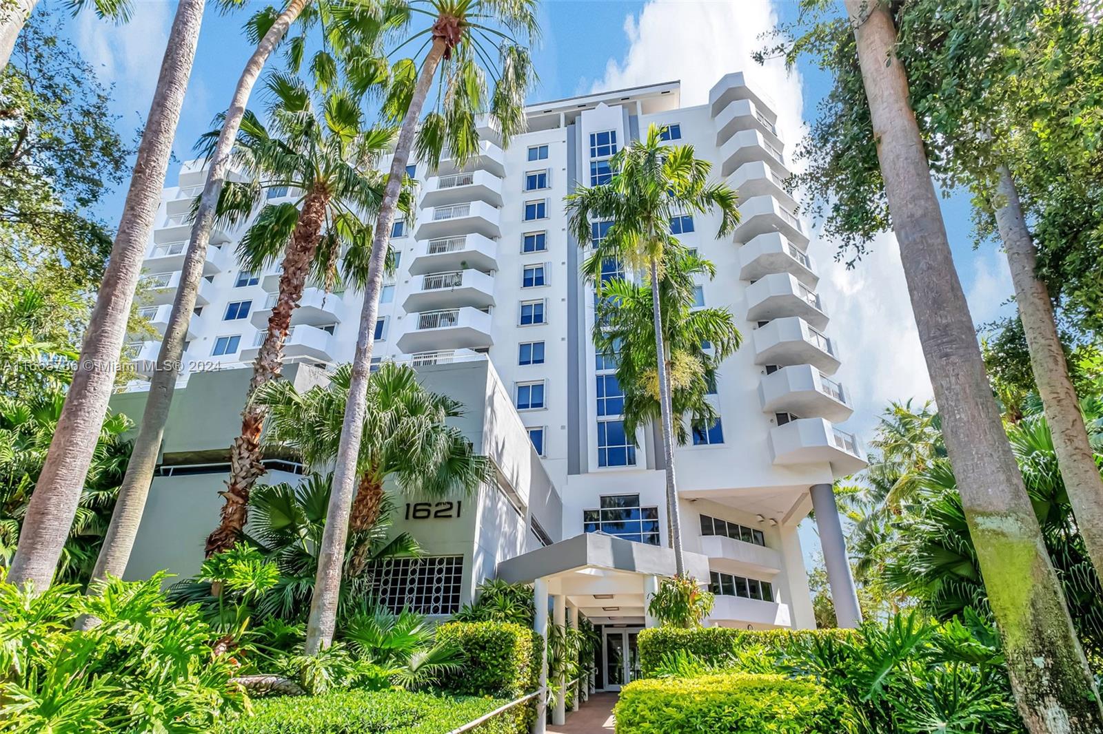 1621 Bay Road, Unit 1105 Miami Beach, FL 33139 - Photo 1 of 25