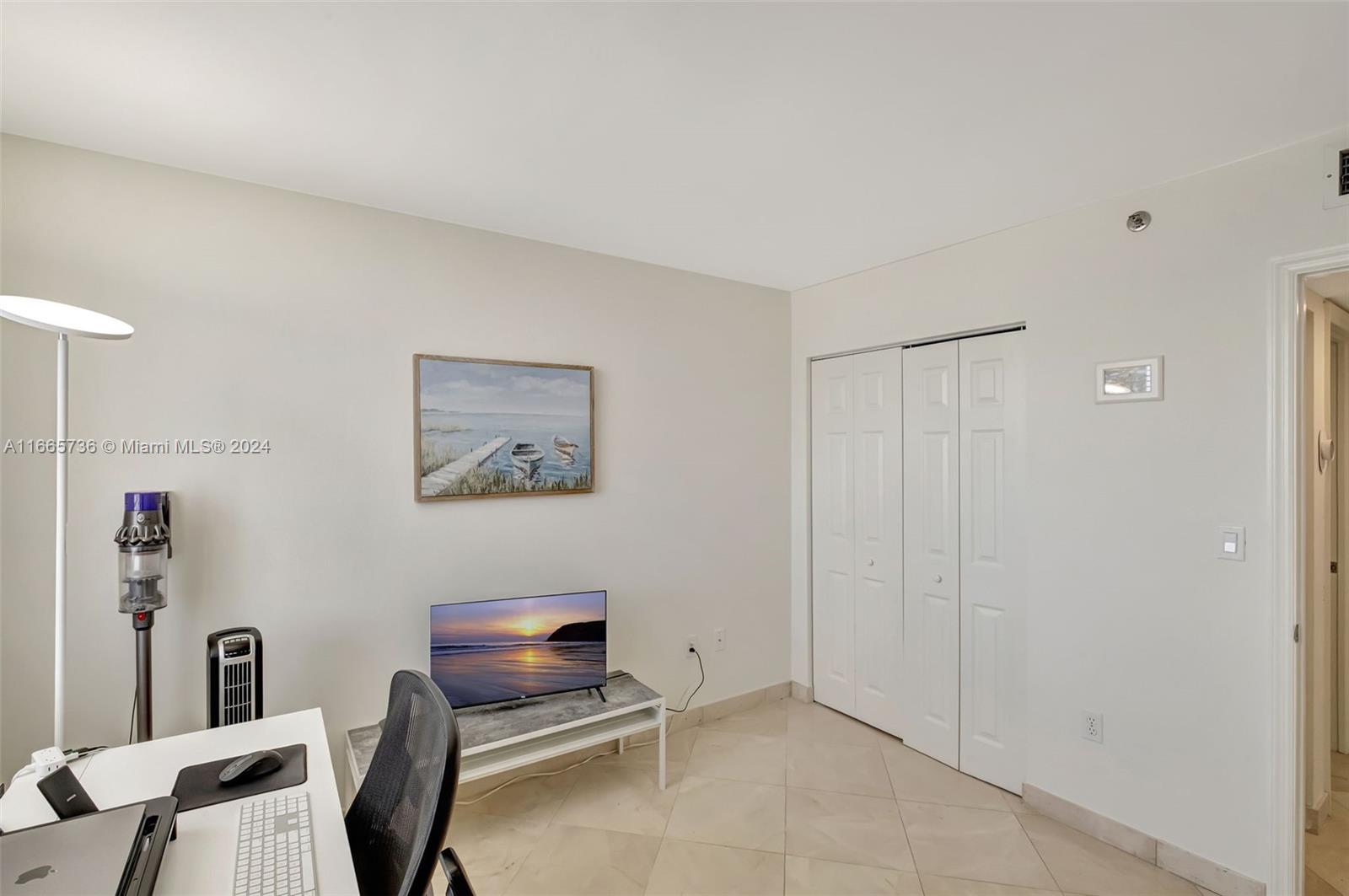 1621 Bay Road, Unit 1105 Miami Beach, FL 33139 - Photo 7 of 25