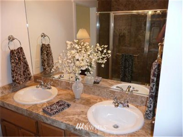 920 East Old Ranch Road, Unit B3B6 Allyn, WA 98524 - Photo 4 of 20 Gallery Image 4