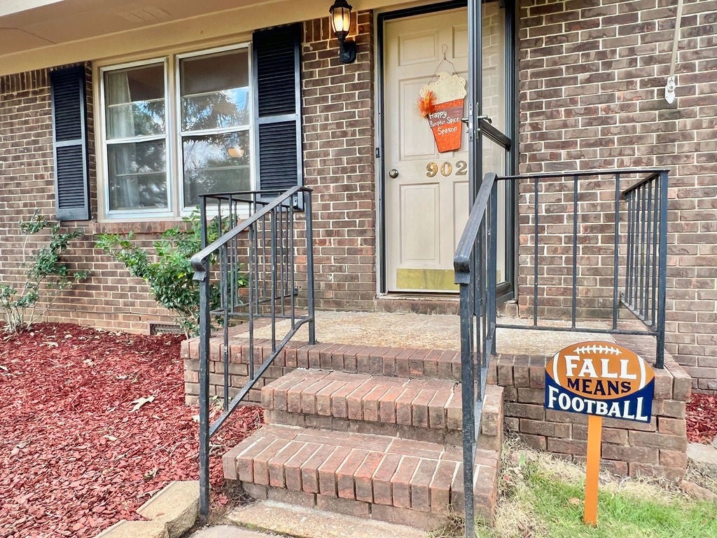 902 Lake Condy Road Opelika, AL 36801 - Photo 4 of 37 Gallery Image 4