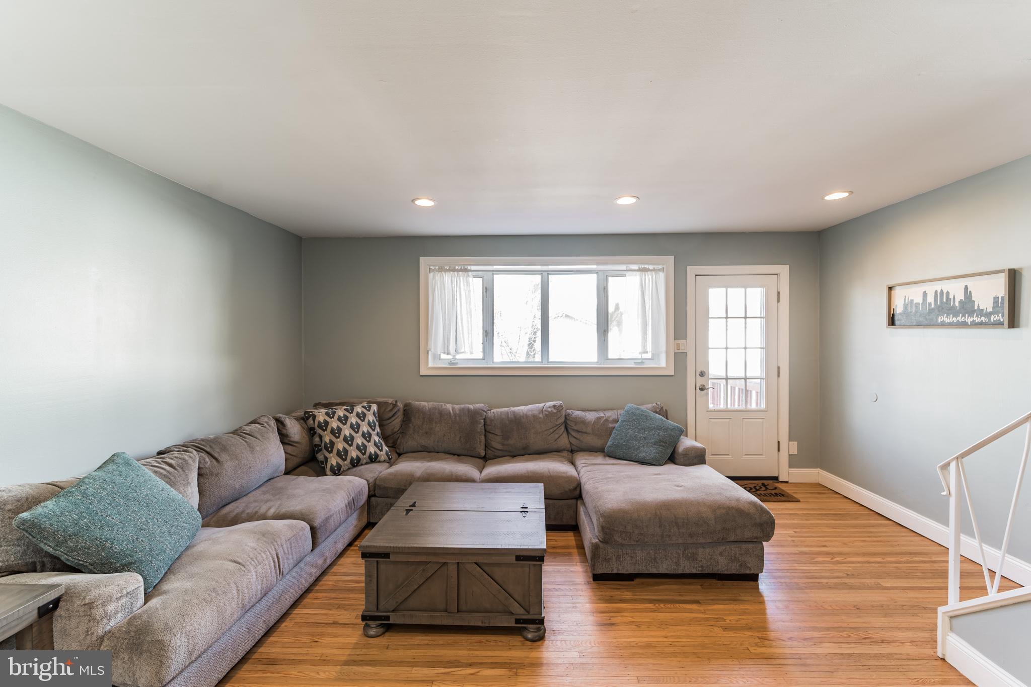8508 Bridle Road Philadelphia, PA 19111 - Photo 5 of 29 Gallery Image 5