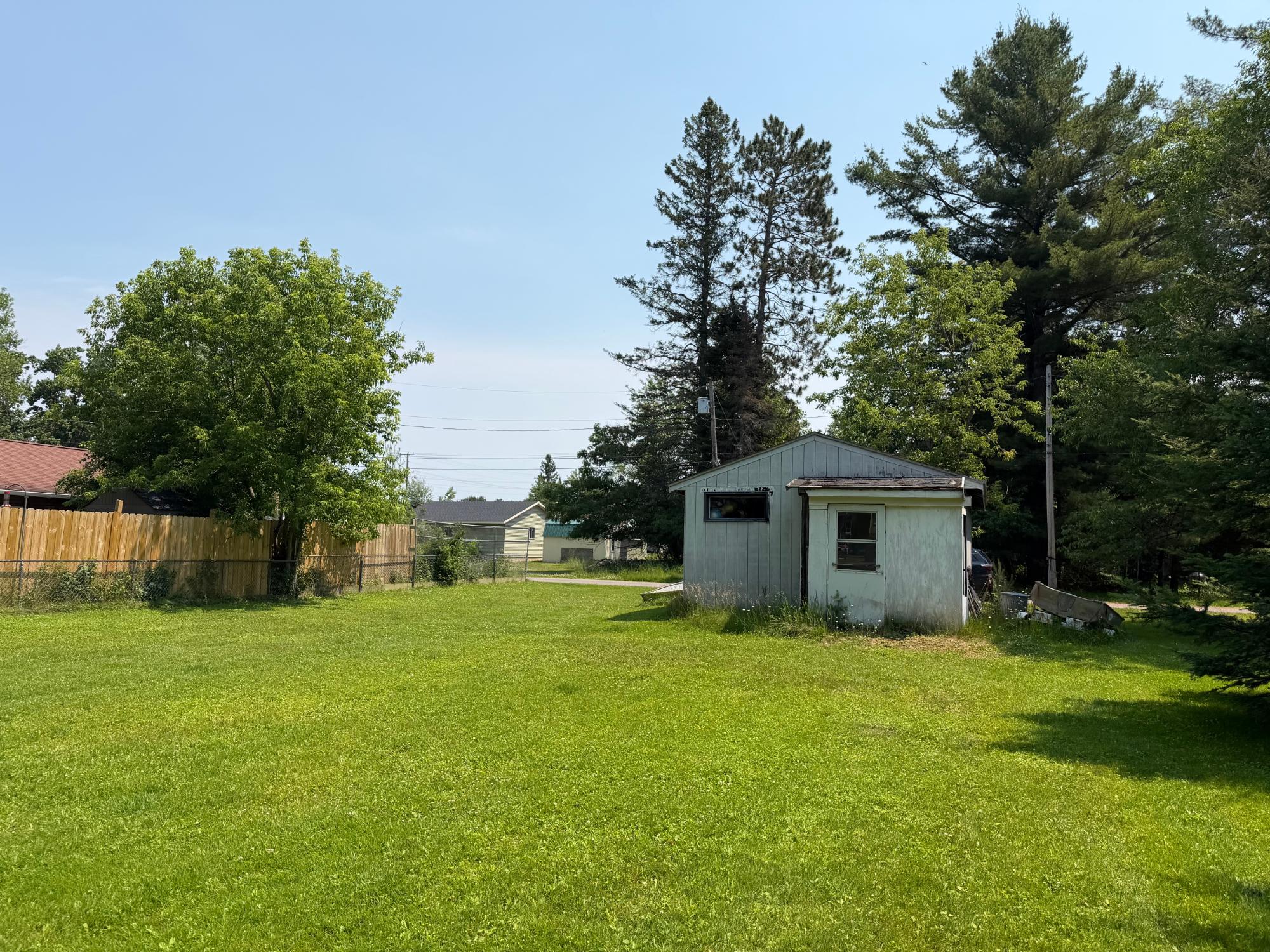 317 South Fifth Street Eagle River, WI 54521 - Photo 4 of 5 Gallery Image 4