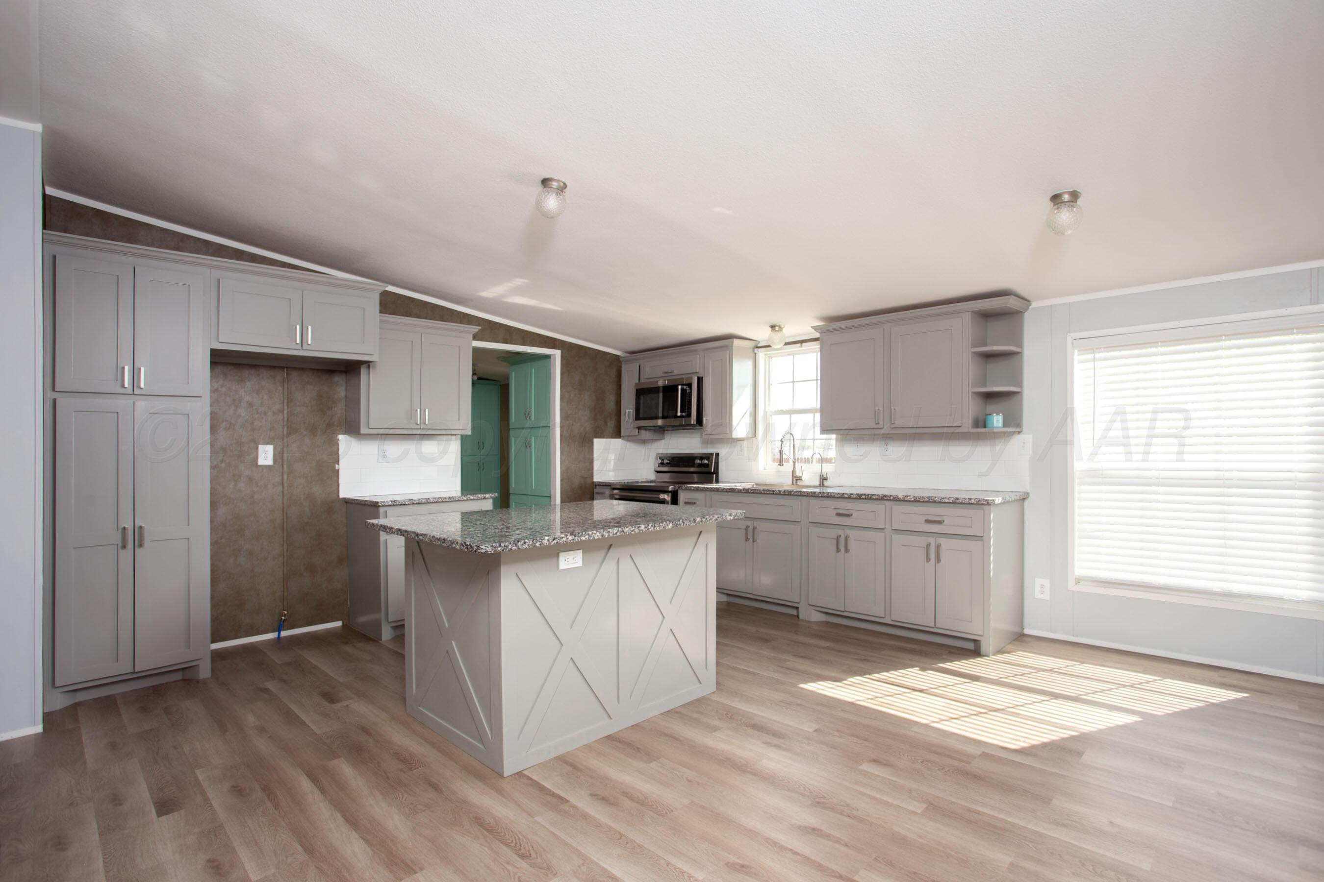 7460 Sabre Trail Amarillo, TX 79124 - Photo 12 of 55 KITCHEN/DINING