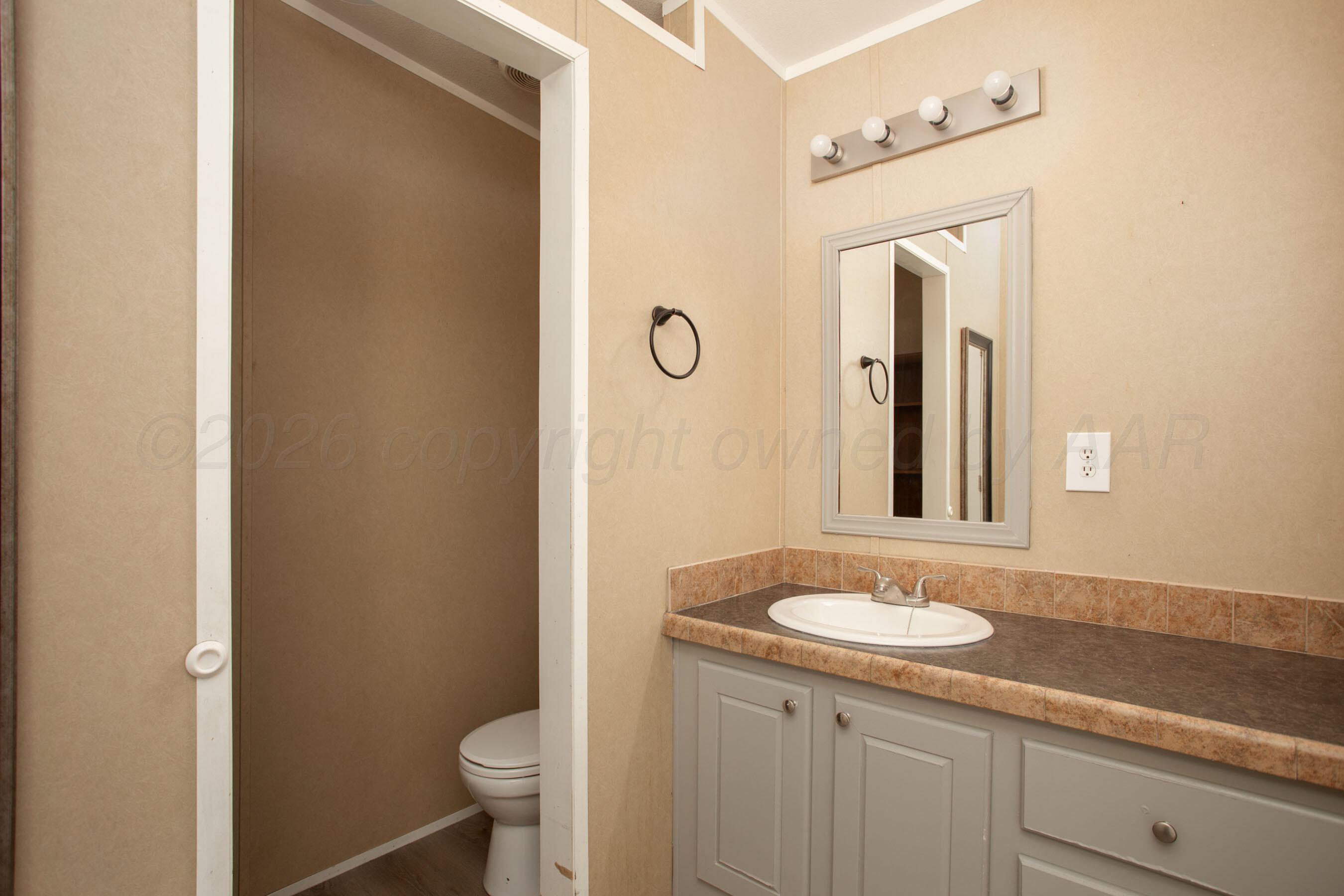 7460 Sabre Trail Amarillo, TX 79124 - Photo 23 of 55 BATHROOM
