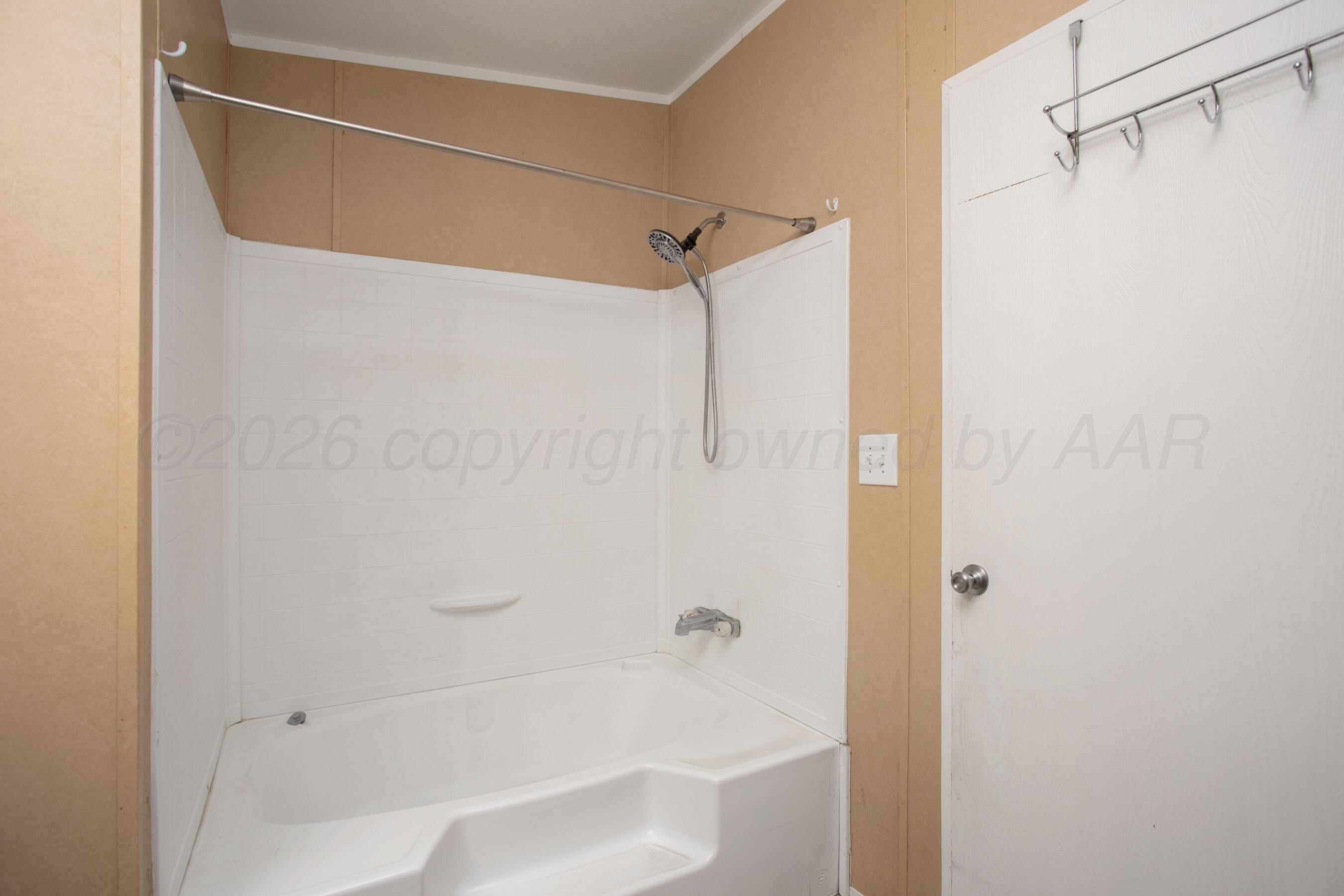 7460 Sabre Trail Amarillo, TX 79124 - Photo 25 of 55 BATHROOM