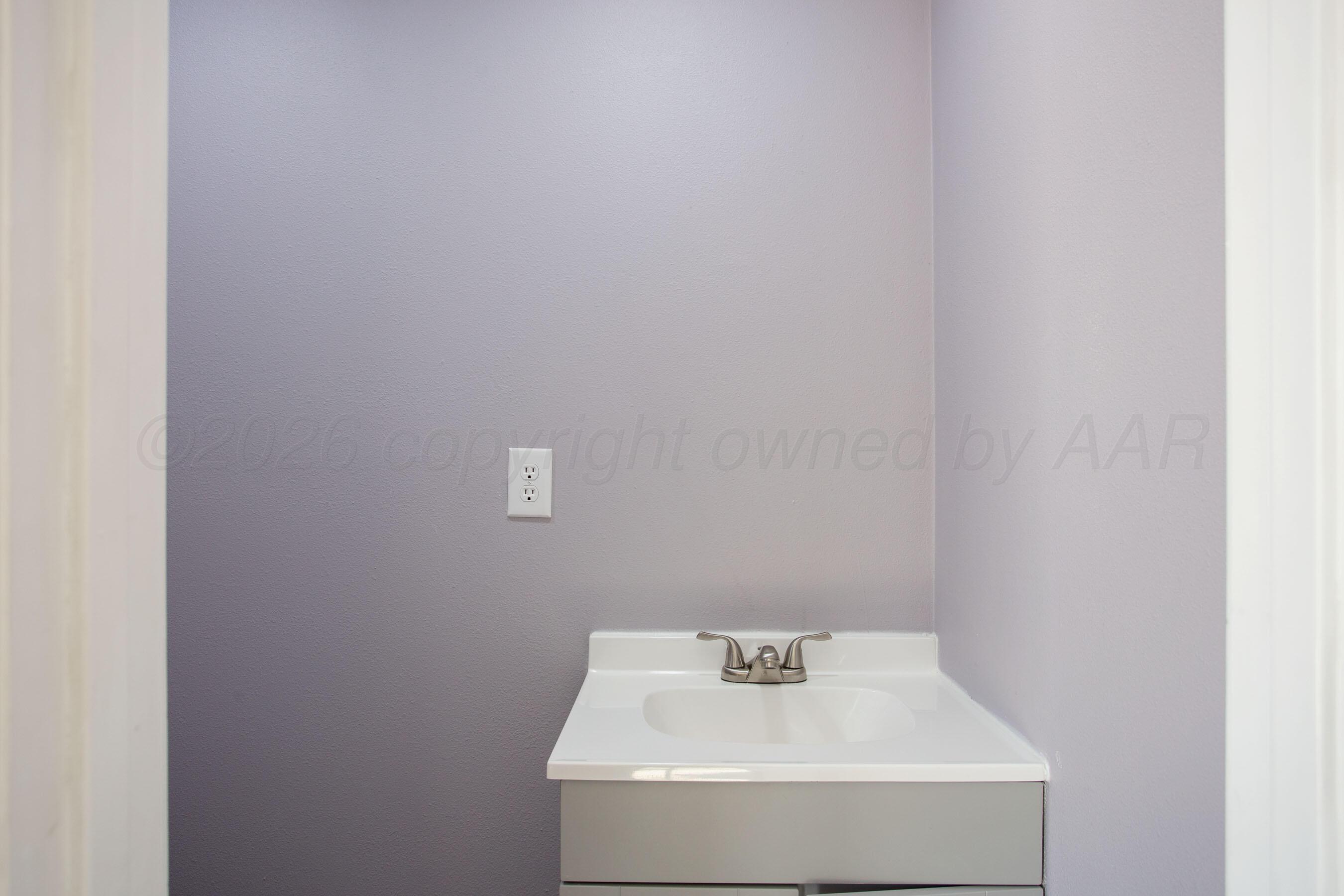 7460 Sabre Trail Amarillo, TX 79124 - Photo 43 of 55 BATHROOM